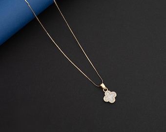 ホワイトクローバーペンダントネックレス、ゴールドチェーン、14K