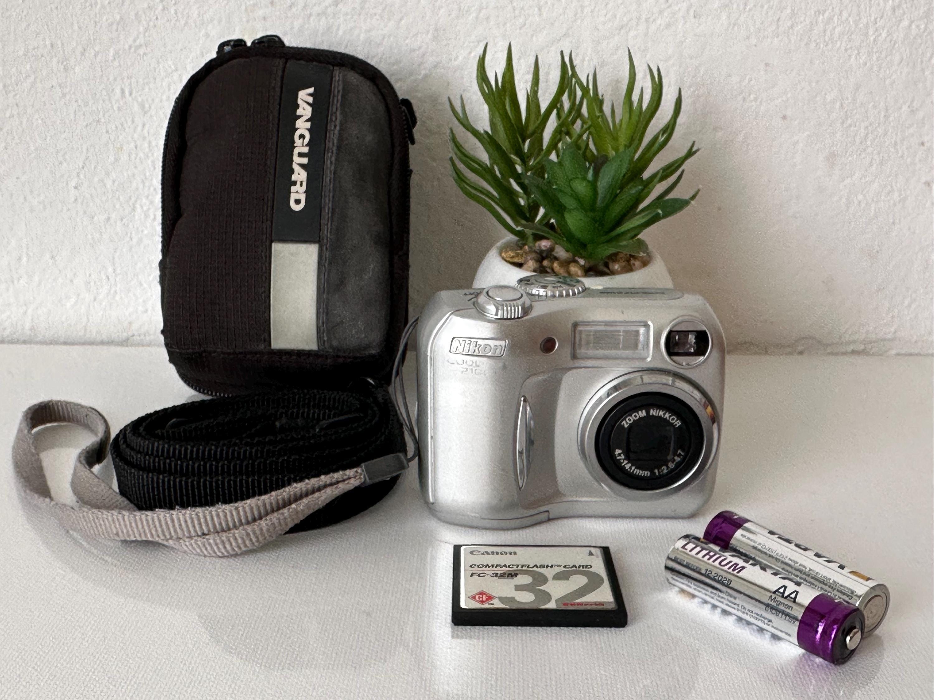 デジタルカメラ Nikon Coolpix 2100 2.0 МP - Etsy 日本