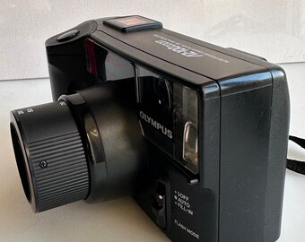 オリンパス AZ-100 ズーム 35 mm フィルムカメラ ポイントアンド