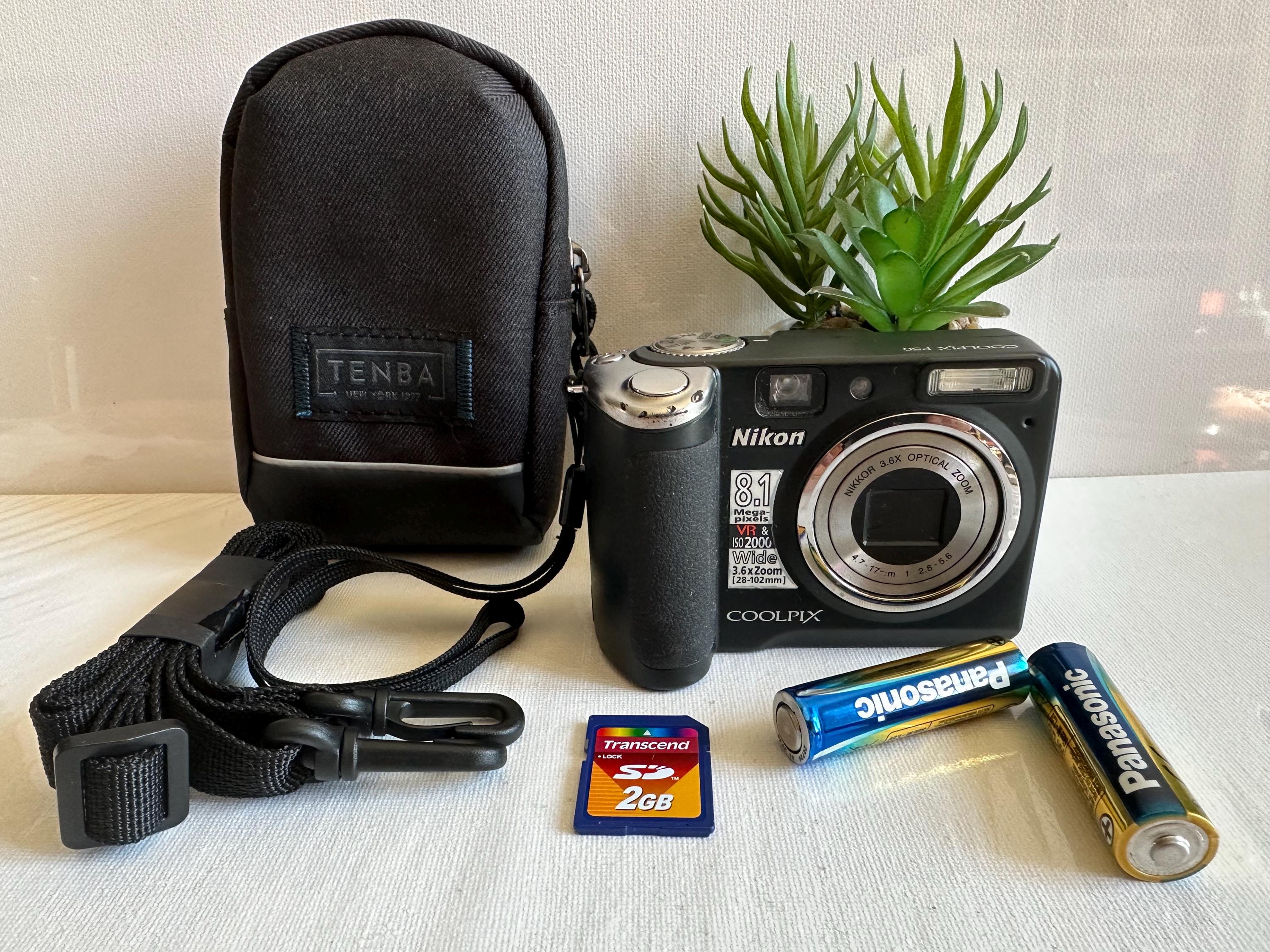 Digital Camera Nikon Coolpix P50 8.1 MP - Etsy