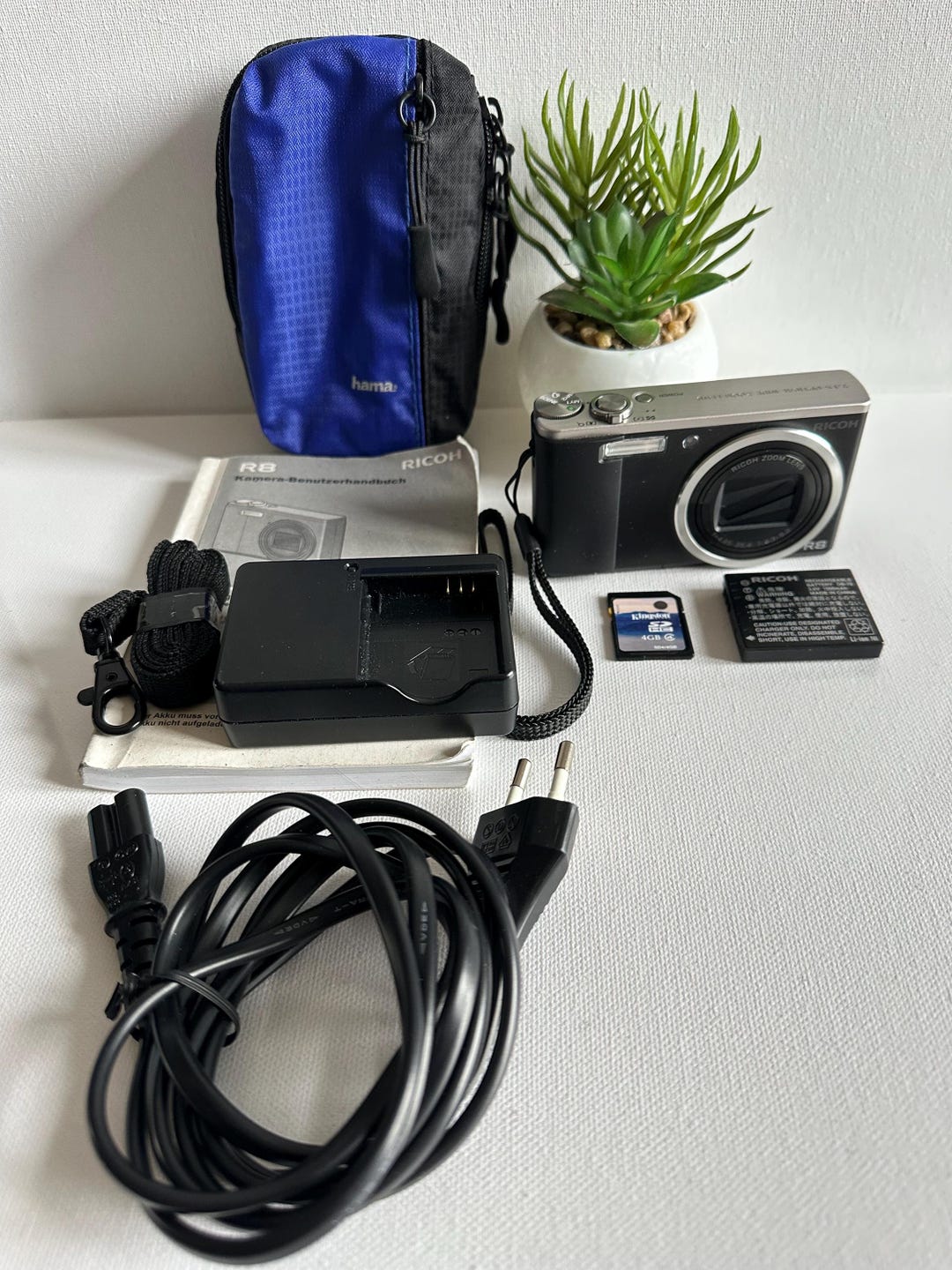 Digital Camera RICOH R8 10.2 MP - Etsy Canada