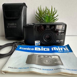 Konica Big Mini Super Compact Zoom BM-311Z 35mm Point and Shoot Film Camera
