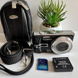 Digital camera Panasonic Lumix DMC-TZ3 7.2 MP