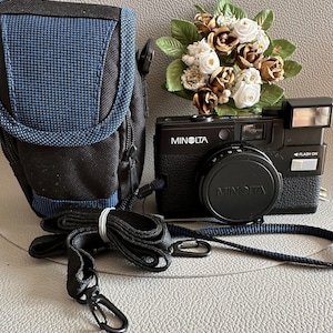 Minolta HI-Matic GF 35mm Point and Shoot Film Camera