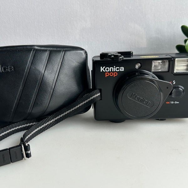 Film camera Konica POP 35 mm working