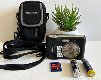Digital camera Nikon Coolpix L16 7.1 MP