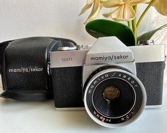 Compact Camera Leica C3 With Vario-elmar 28-80 Mm Lens ASPH and