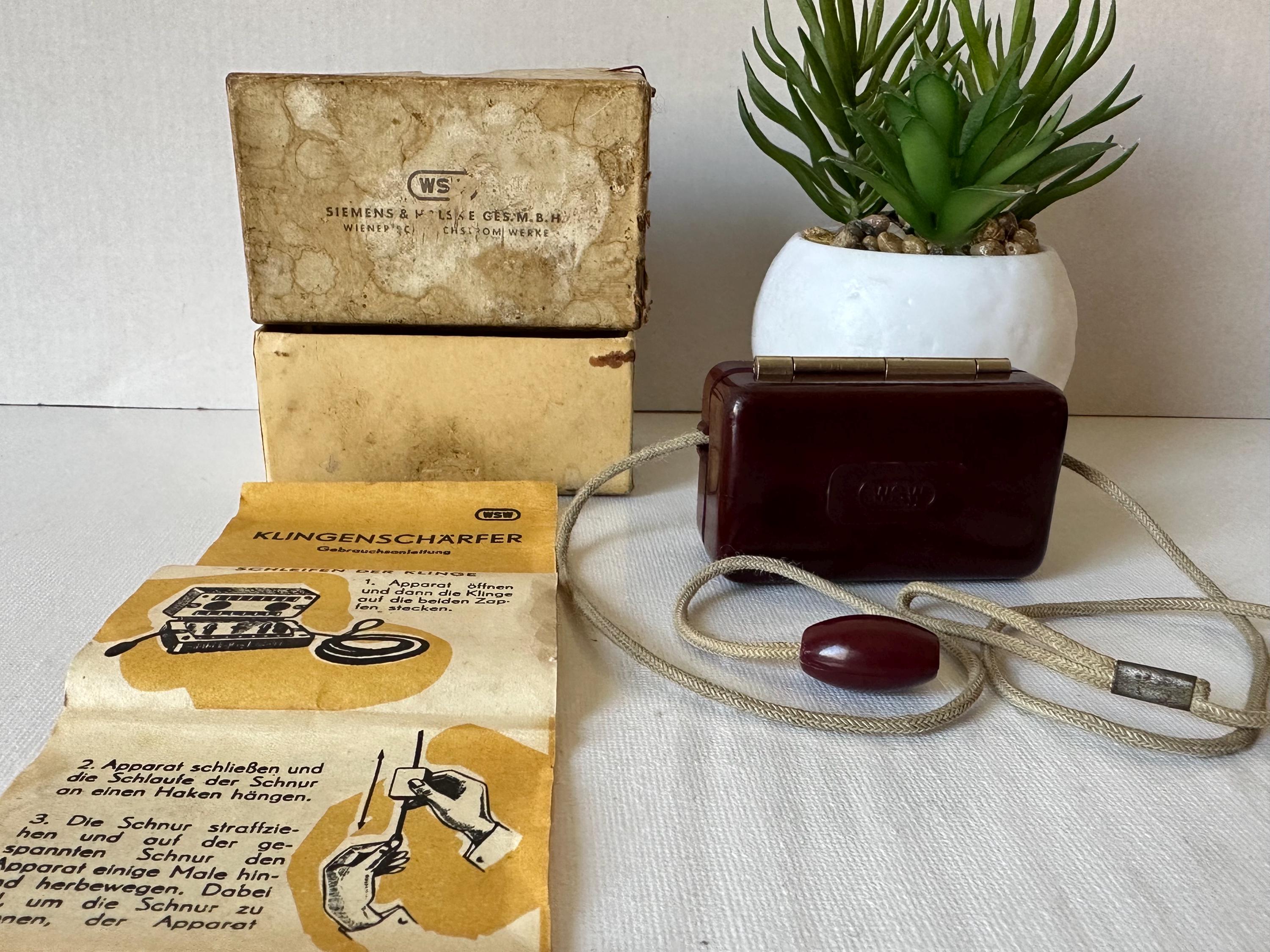 Vintage Blade Sharpener, Pocket Blade Sharpener by WSW Siemens