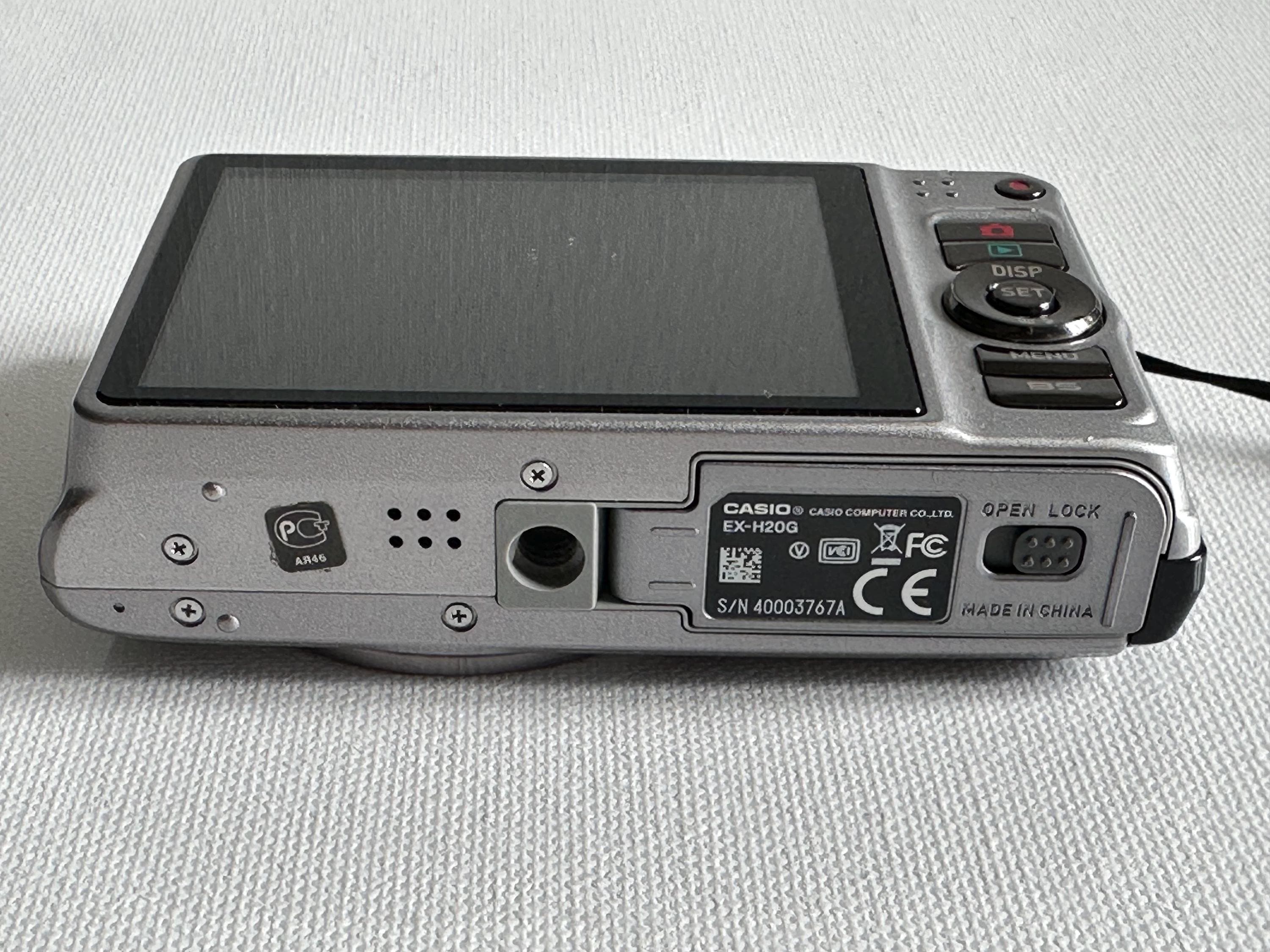 デジタルカメラ カシオ エクシリム EX-H20G 14.1 MP GPS 搭載