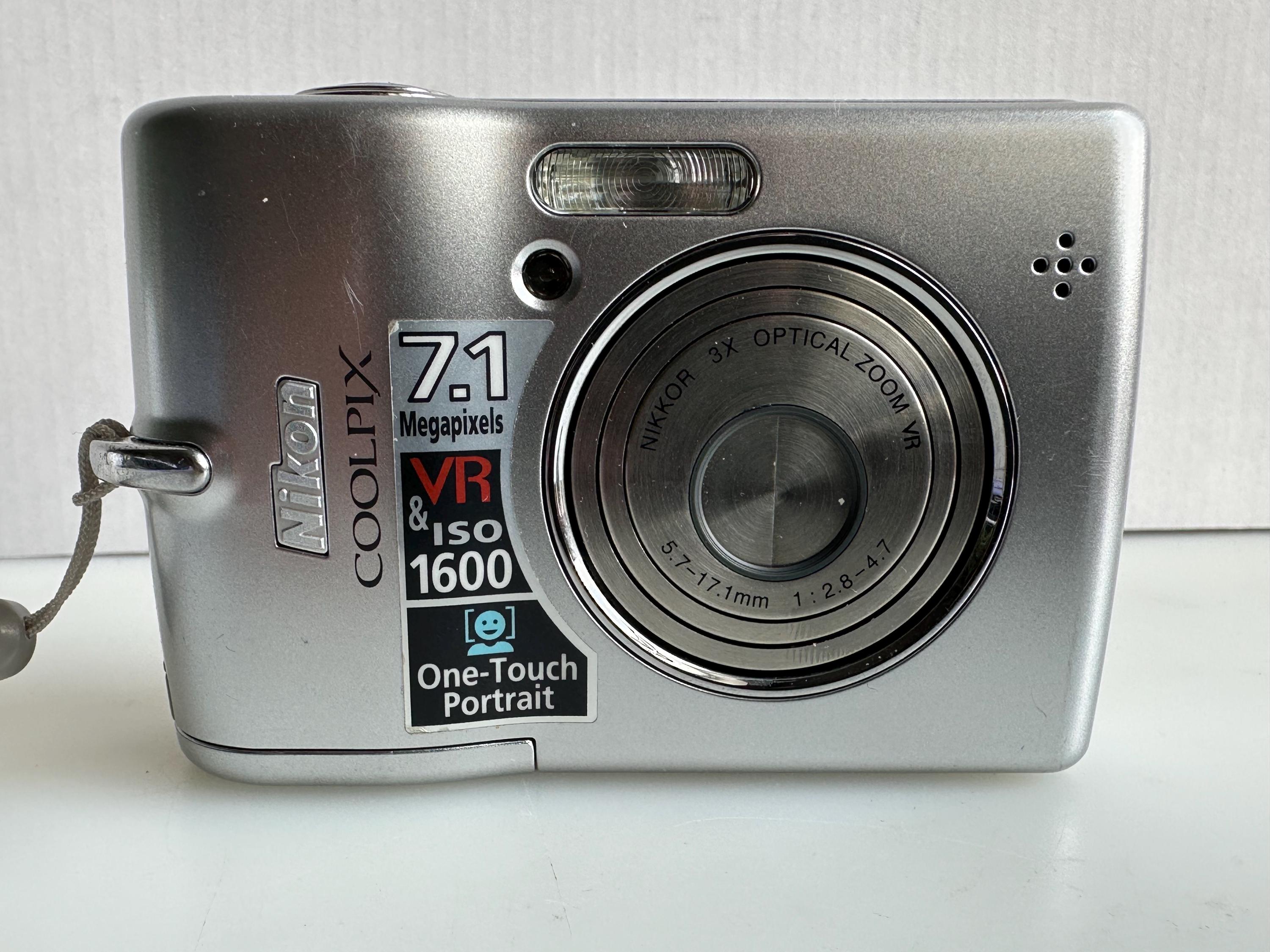 Digital Camera Nikon Coolpix L12 7.1 MP - Etsy