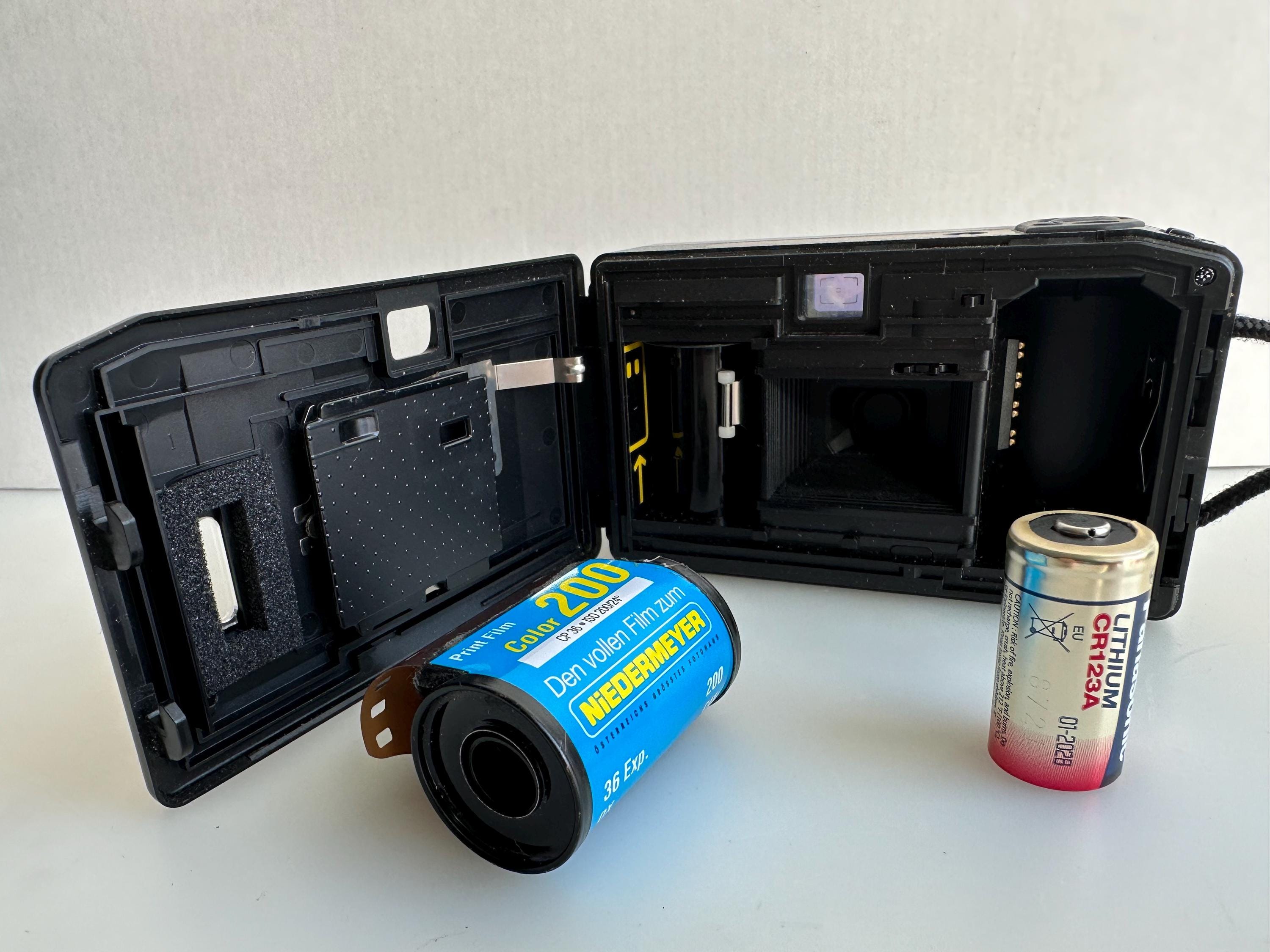 パナソニック ミニ C-525 AF 35 mm ポイントアンドシュートフィルム