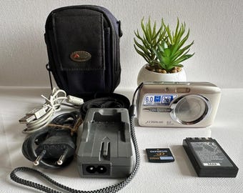 Digital camera Olympus Mju 600 6.0 MP