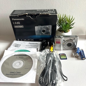 Digital camera Panasonic Lumix DMC- LS80 8.1 MP