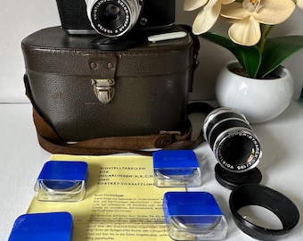 Vintage Voigtländer Bessamatic Kamera mit Voigtländer Color-Skopar X 1:2,8/50 Objektiv und Voigtländer Super-Dynarex 1;4/135 Objektiv