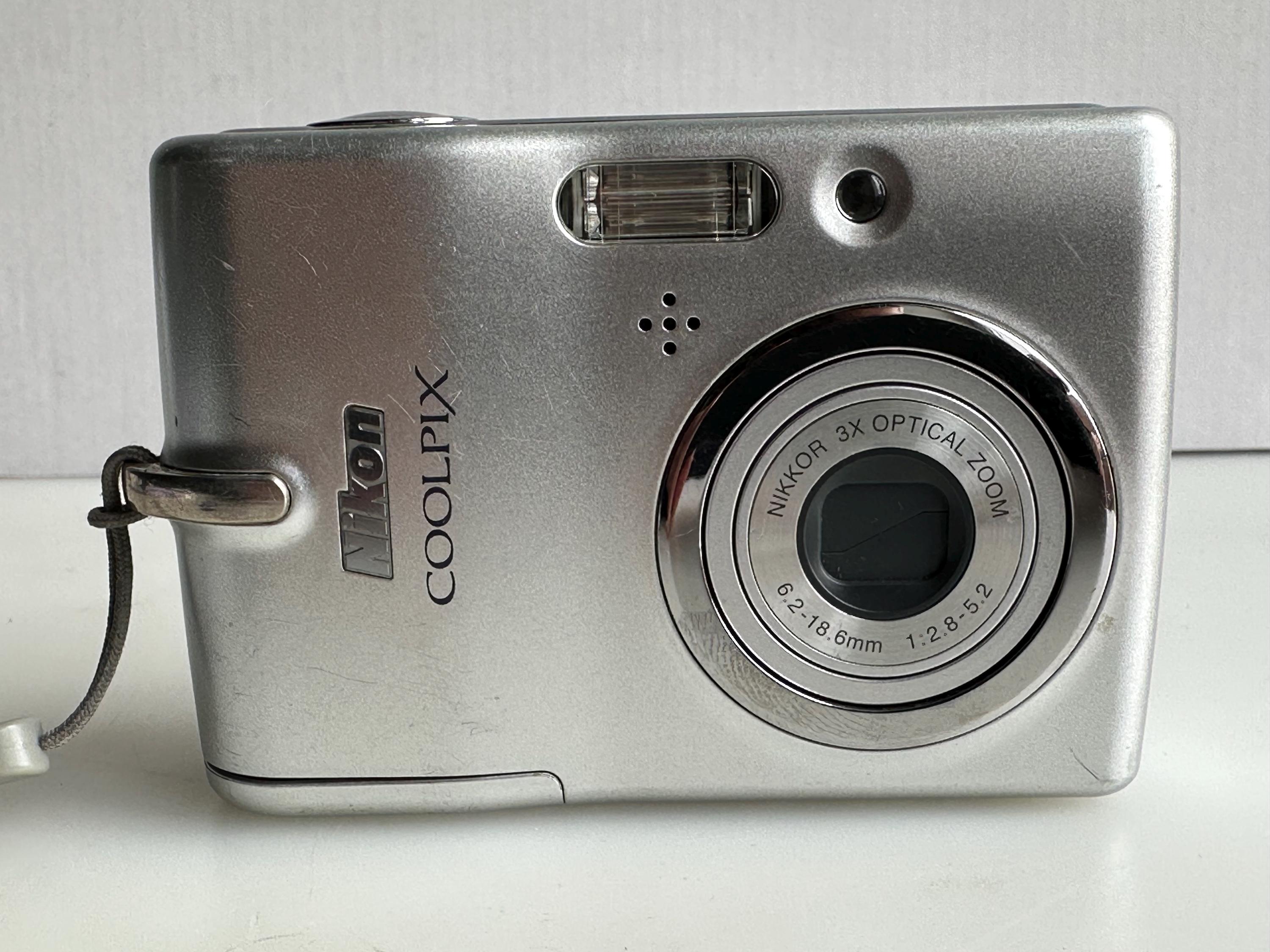 Nikon Coolpix S7000 - Etsy Canada