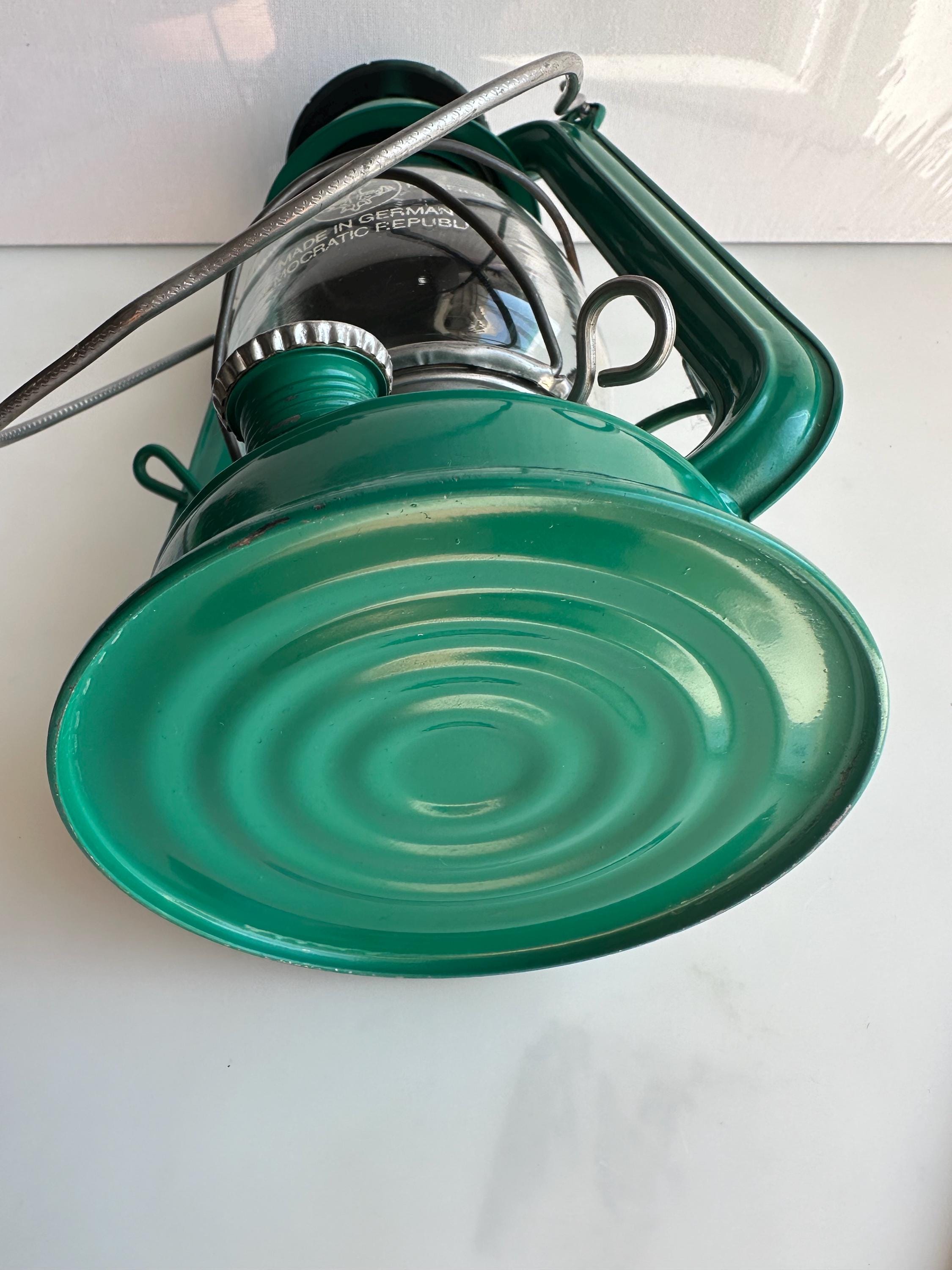 Antique Kerosene Lamp 