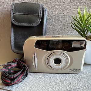 Traveler AF Zoom 80 35mm Point and Shoot Film Camera