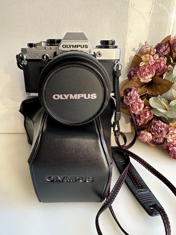 美品 OLYMPUS OM10 レンズ付き OLYMPUS OM-10 フィルムカメラ SIGMAレンズ付き - メルカリ