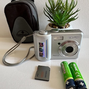 Digital camera Samsung Digimax S500 5.0 MP