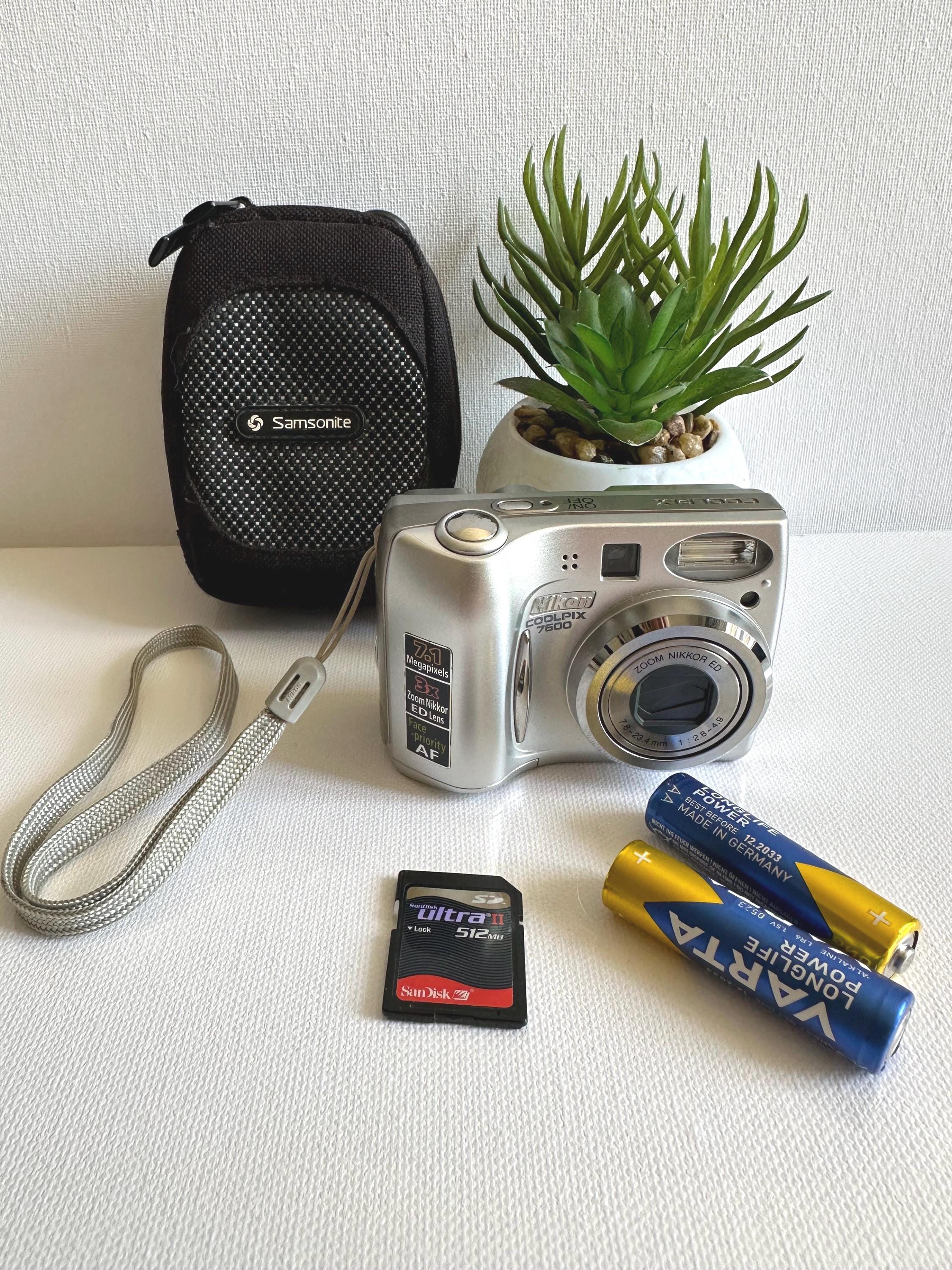 Nikon Coolpix S6200 - Etsy Israel