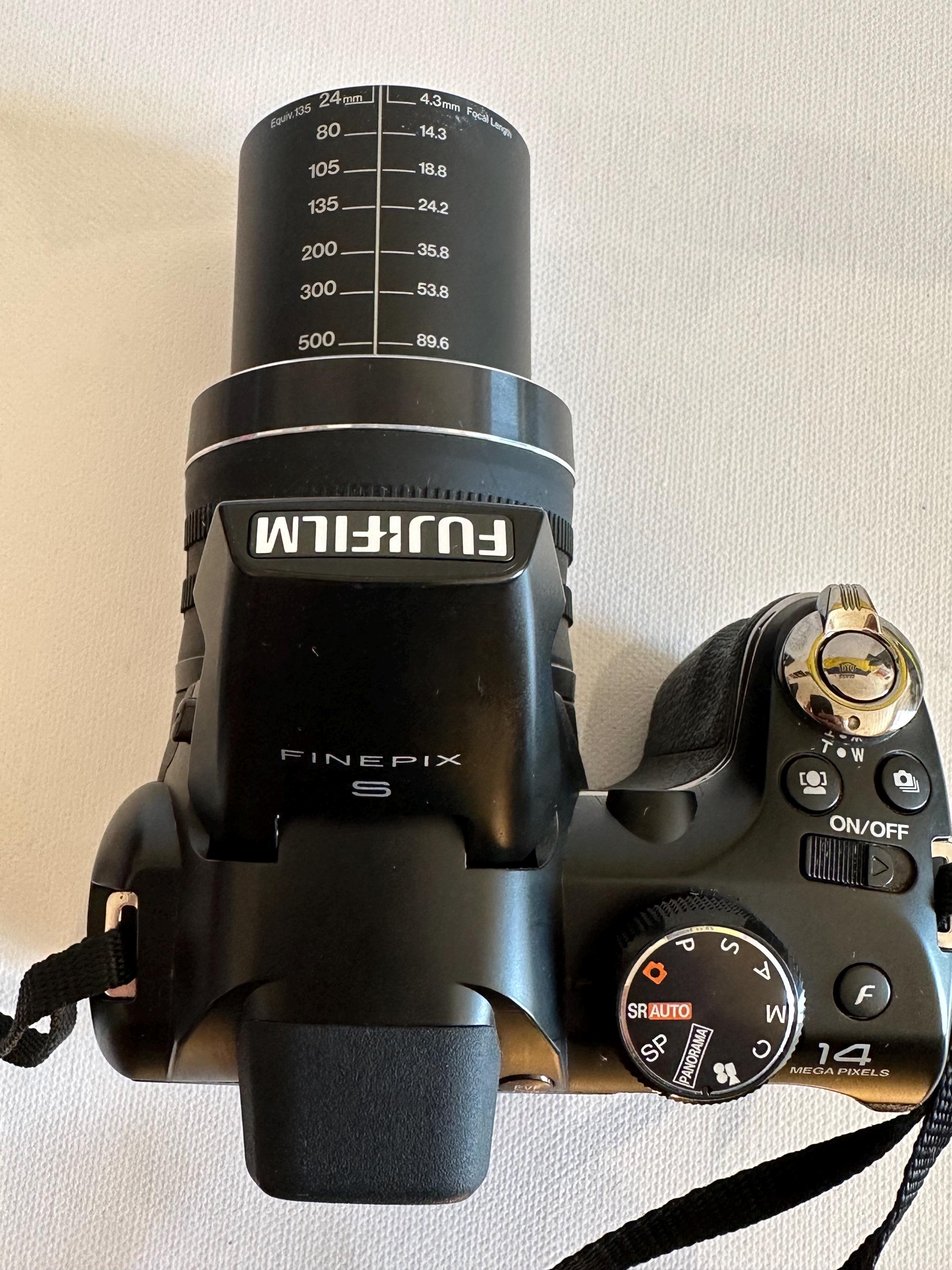Fujifilm Finepix S4500 Digital Camera With 14.0 MP Resolution and