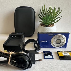 Digital camera Sony Cyber-Shot DSC-W350 14.1 MP