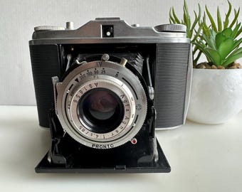 Compact Camera Leica C3 With Vario-elmar 28-80 Mm Lens ASPH and