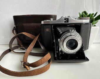 Vintage camera Zeiss Ikon Nettar with Vario shutter, Novar - Anastigmat 1:6.3 f=75mm