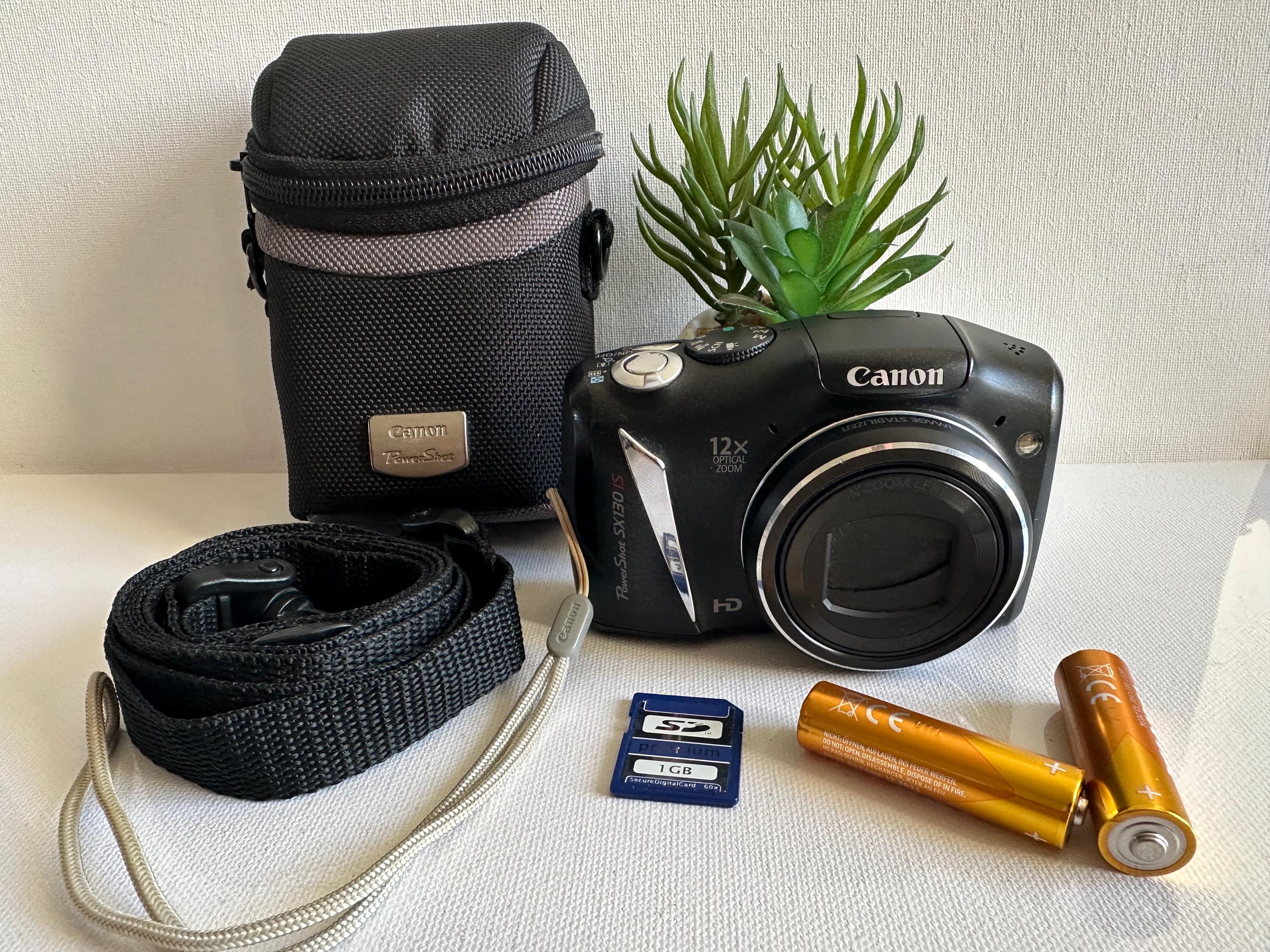 PowerShot SX130 IS美品 Canon Powershot SX130 IS 12.0 MP Digital Camera With 12x Zoom