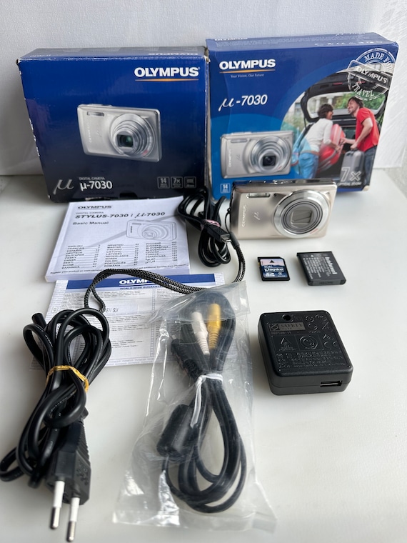 その他 Olympus M-30. DMC-FX70 AND ZOME130DATE Digital Camera Olympus M 7030 - Etsy