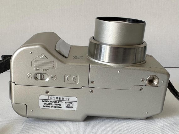 【名機】ミノルタ ディマージュS304 ☆ミノルタ ディマージュS304 ミノルタ、光学7倍ズーム524万画素CCDの