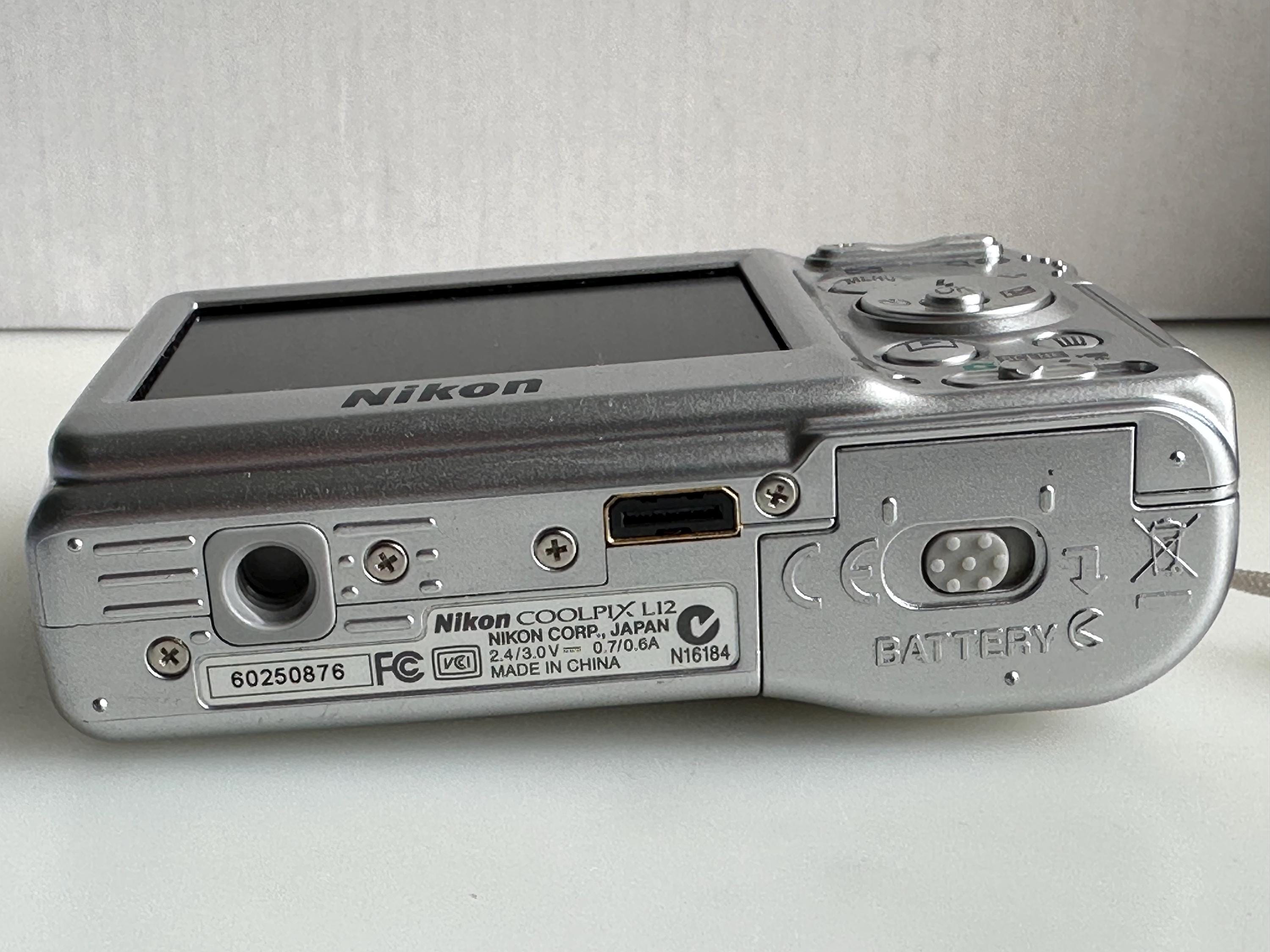 Camera NIKON COOLPIX L12 【公式通販】