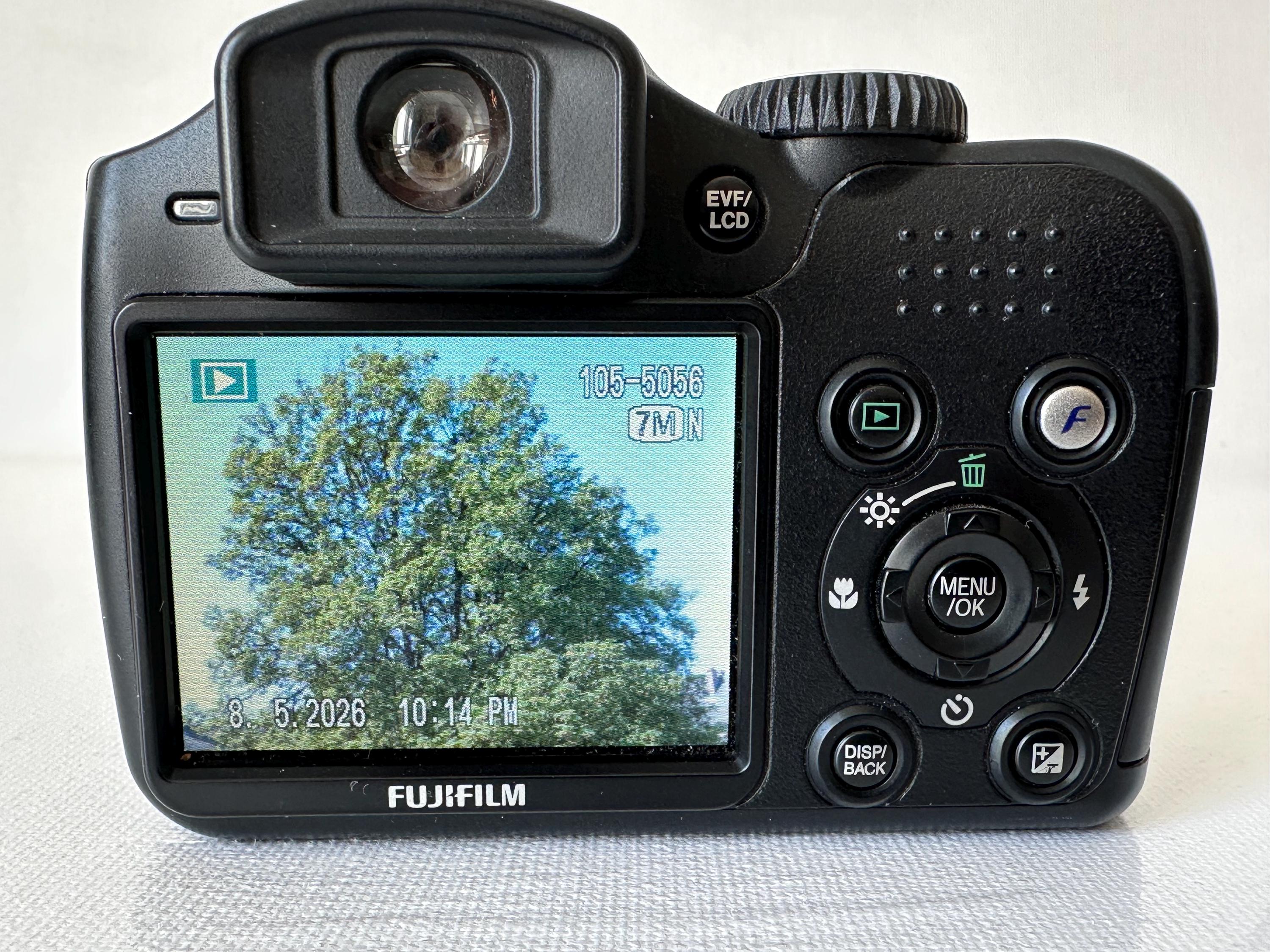Digital Camera Fujifilm Finepix S5700 7.1 MP - Etsy Canada