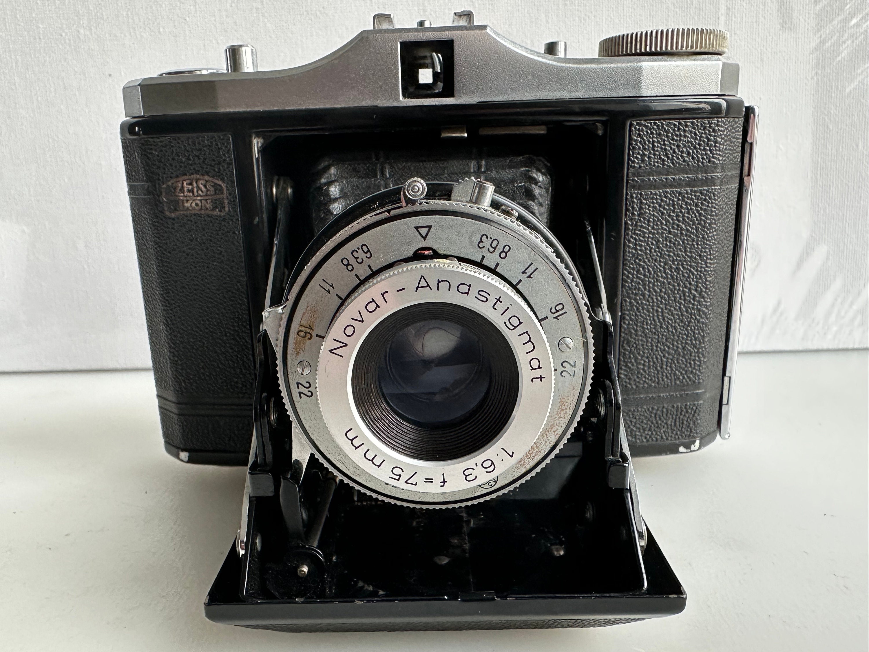 Appareil photo vintage Zeiss Ikon Nettar avec obturateur Vario, Novar - Anastigmat 1: 6,3 f=75 mm - France