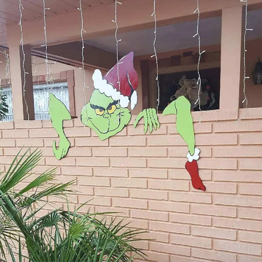 Grinch Peeking Over Fence Yard Art Fence Peeker Holiday Decor - Etsy ...