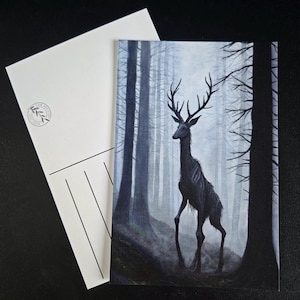 La carte postale du gardien de la forêt, carte d'impression d'art 4 x 6, université sombre, art de mauvaise humeur, pas de cerf, cryptide, folklore