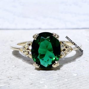 Emerald Ring May Birthstone  Dainty Ring  Gemstone Jewelry - Statement Ring - Engagement Ring - Oval Ring - Cocktail Ring - Prong Ring