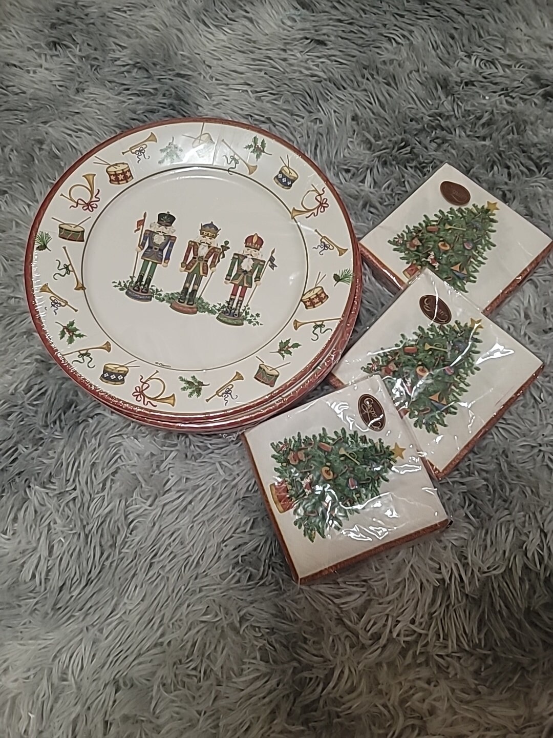 32 Christmas Paper Plates & Napkins Set Party Supplies Etsy