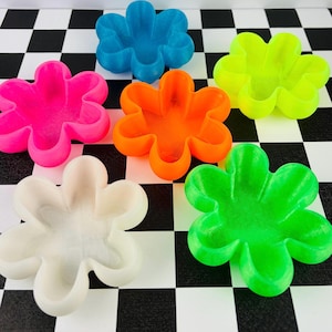 Neon Flower Trinket Dish Set – 3D Printed Y2K Desk Organizer