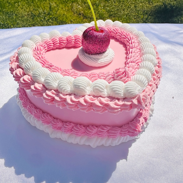 Fake Cake Jewelry Box | Pink Vintage Heart Shaped Cake w/ Glitter Mirror Disco Ball | Jewelry Storage Organizer