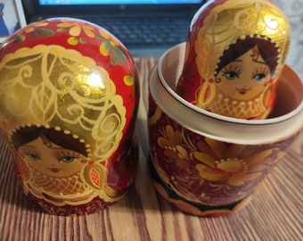 Nesting dolls Matryoshka 3 in 1 USSR Russian doll Souvenir Handmade