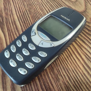 Vintage MOBILE PHONE NOKIA 3310 Original Exclusive image 1