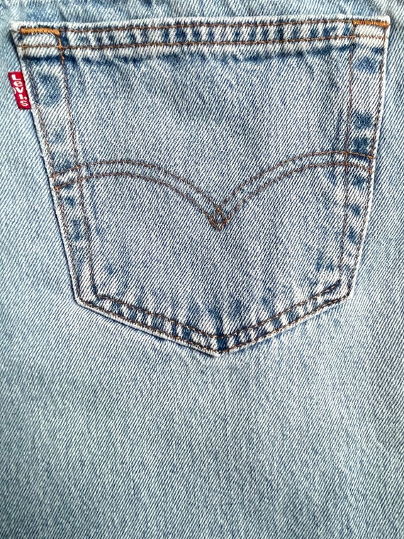 VINTAGE 90s Levi's 501 Red Tab Button Fly Denim J… - image 4