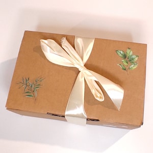 Surprise and mystery book / Special reader gift box / reader gift