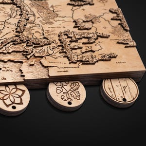 Mittelerde 3D Schlüsselanhänger Natural Edition - Herr der Ringe Dekor für Wohnzimmer - 3D Holz Schlüsselaufhänger