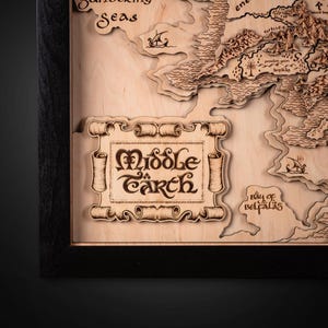 Carte en bois 3D de la Terre du Milieu - Décoration unique pour la maison de hobbit - Carte en bois du Seigneur des anneaux