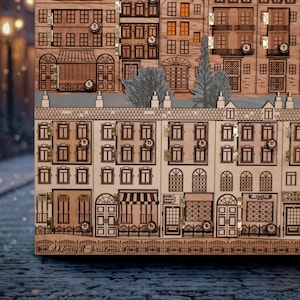 Op de afbeelding: Houten adventskalender in de vorm van een stad, met kleine deuren genummerd 1-24. De kalender heeft gedetailleerde lasergesneden ontwerpen van gebouwen, ramen en deuren. De woorden "Merry Christmas" staan onderaan.
