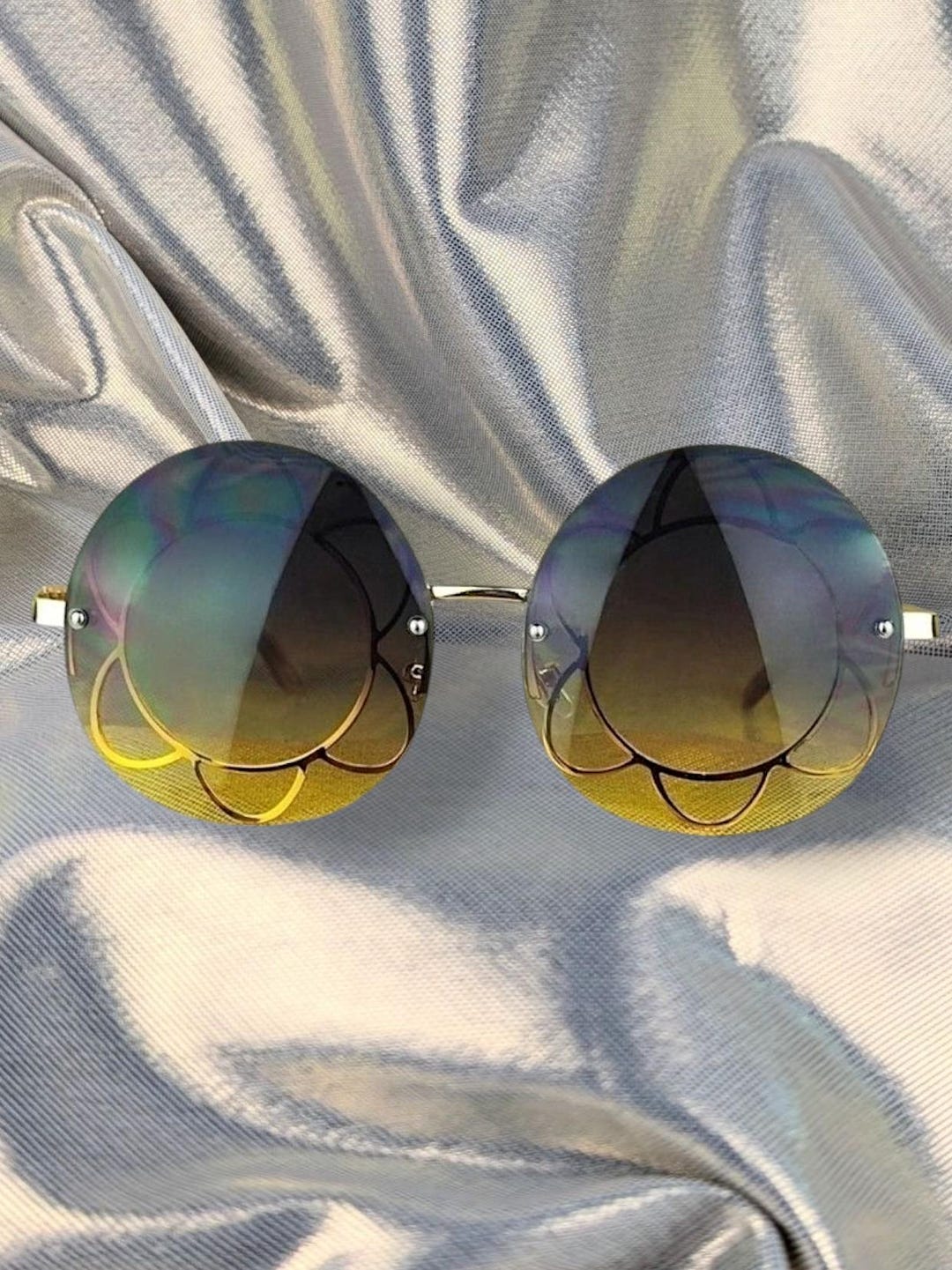 RARE True Vintage 1960s 1970s Deadstock Red Flower Power Print Sunglasses Groovy Baby Red Vision Lens Austin Powers Inspired  main image 4