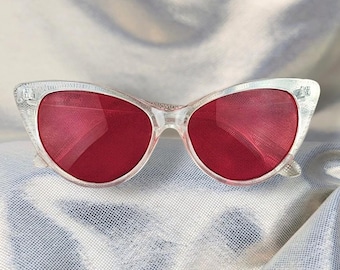 Cat eye retro vintage style red lens sunglasses glasses