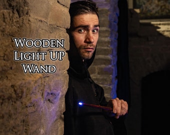 Light-Up Wizard Wand – Handmade Beech Wood with Lichtenberg Lightning Design